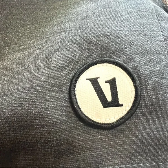 Vuori Cape Gray Performance Athletic Board Shorts 6” Men’s Large - Picture 8 of 10